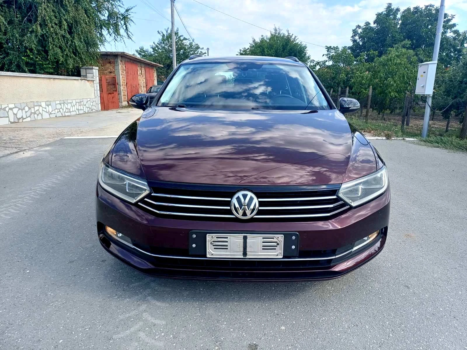 VW Passat 2.0 TDI Business Line , снимка 2 - Автомобили и джипове - 55617659