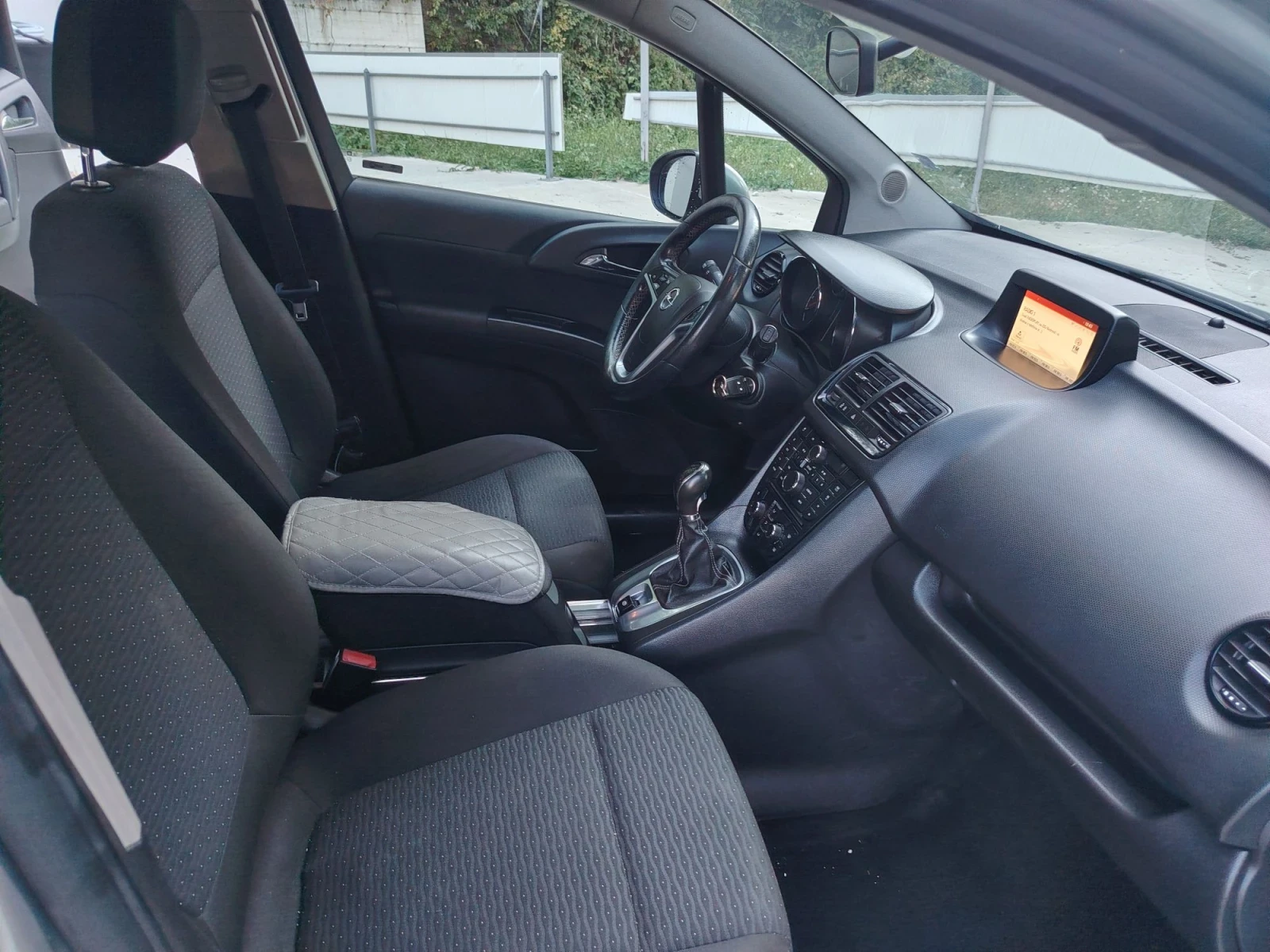 Opel Meriva, снимка 7 - Автомобили и джипове - 55742475
