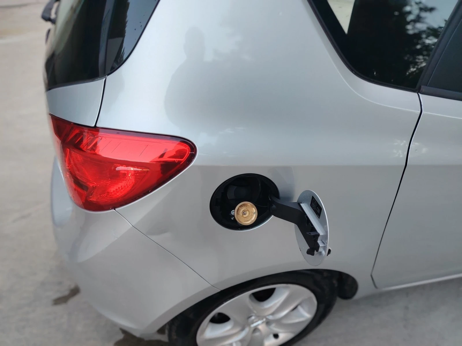 Opel Meriva, снимка 10 - Автомобили и джипове - 55742475