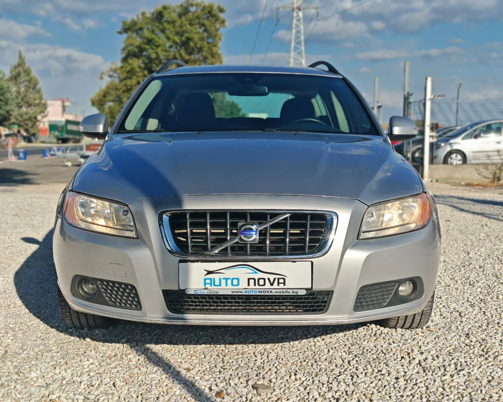 Volvo V70 2.4 ДИЗЕЛ 185 К.С. АВТОМАТИК! УНИКАЛНО СЪСТОЯНИЕ!!, снимка 2 - Автомобили и джипове - 56318221