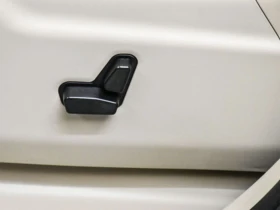 Jeep Grand cherokee 4x4/2016/88400km/Без инциденти/2ри комплект гуми, снимка 9