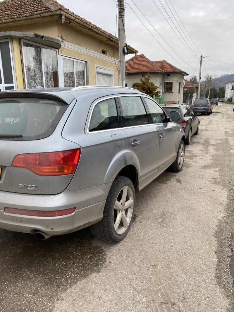 Audi Q7 Кола е в добро състояние , снимка 3 - Автомобили и джипове - 45131676