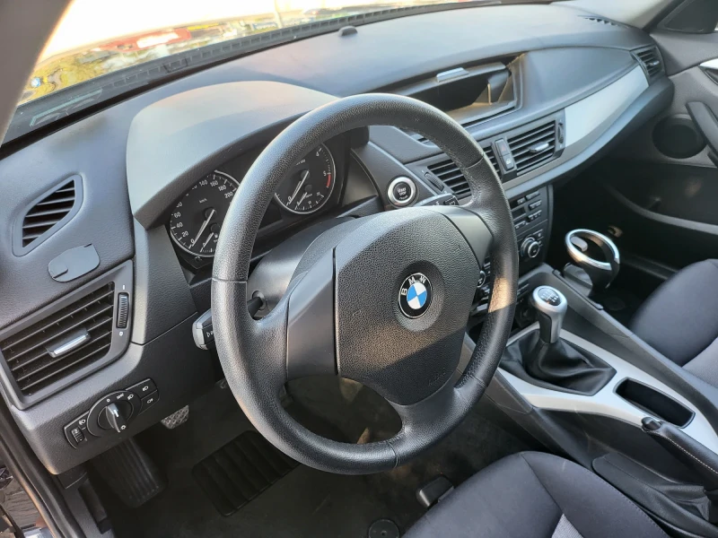 BMW X1 2.0D Xdrive XLine - КАТО НОВА!, снимка 10 - Автомобили и джипове - 51536735