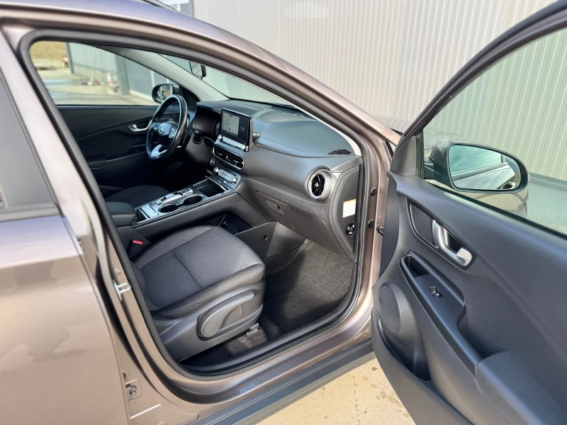 Hyundai Kona, снимка 17 - Автомобили и джипове - 52727834