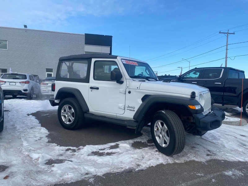 Jeep Wrangler * SPORT S* CARFAX * БЕЗ ПЪРВОНАЧАЛНА ВНОСКА, снимка 4 - Автомобили и джипове - 52750660