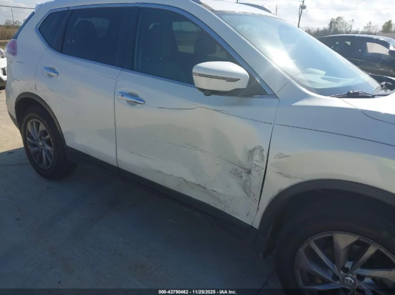 Nissan Rogue 2.5L I-4 DOHC, VVT, 170HP Front Wheel Drive, снимка 6 - Автомобили и джипове - 53077920