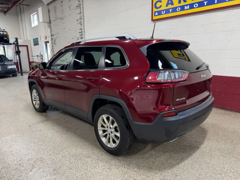 Jeep Grand cherokee * North 4x4 * CARFAX* ОПЦИЯ ЗА ФИНАНСИРАНЕ* , снимка 4 - Автомобили и джипове - 53235900