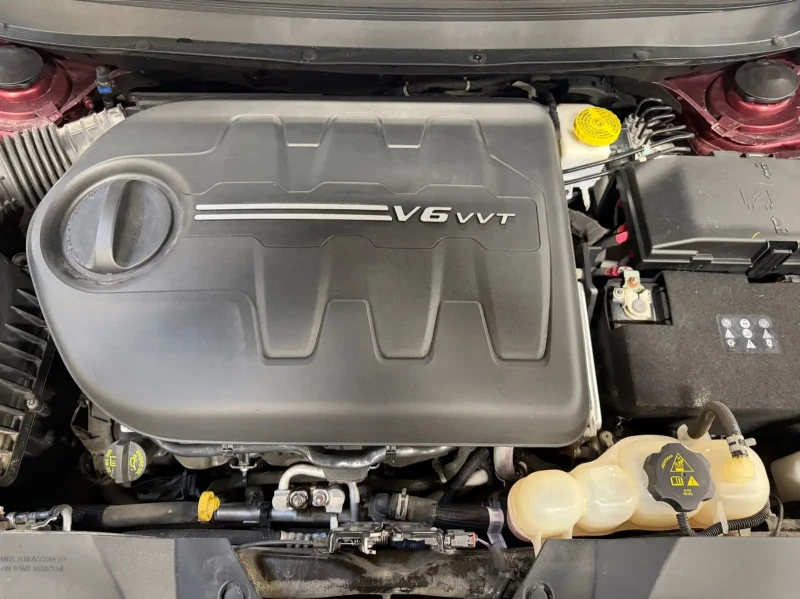 Jeep Grand cherokee * North 4x4 * CARFAX* ОПЦИЯ ЗА ФИНАНСИРАНЕ* , снимка 16 - Автомобили и джипове - 53235900