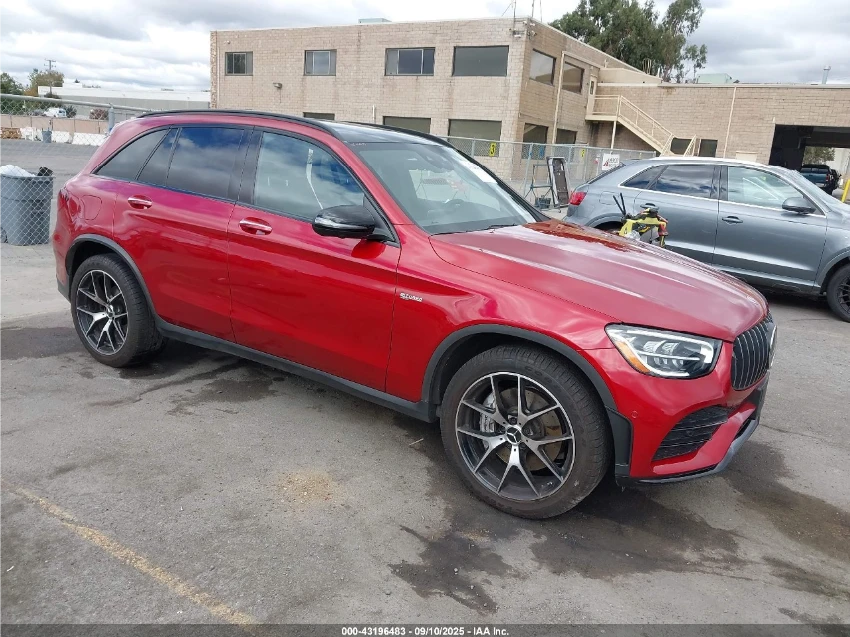 Mercedes-Benz GLC 43 AMG 4MATIC / DISTRONIC / ОБДУХВАНЕ / 360 / FULL, снимка 1