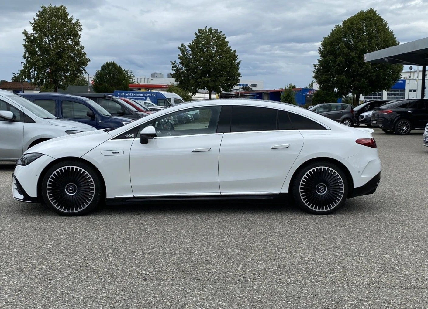 Mercedes-Benz EQE 43 /AMG/ 4M/Burmester - изображение 7