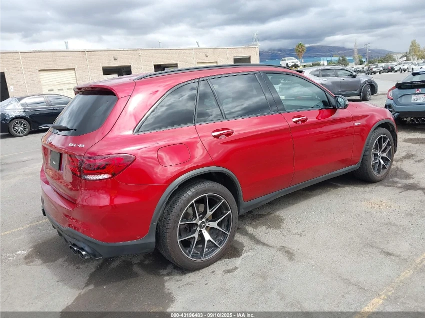 Mercedes-Benz GLC 43 AMG 4MATIC / DISTRONIC / ОБДУХВАНЕ / 360 / FULL - изображение 6