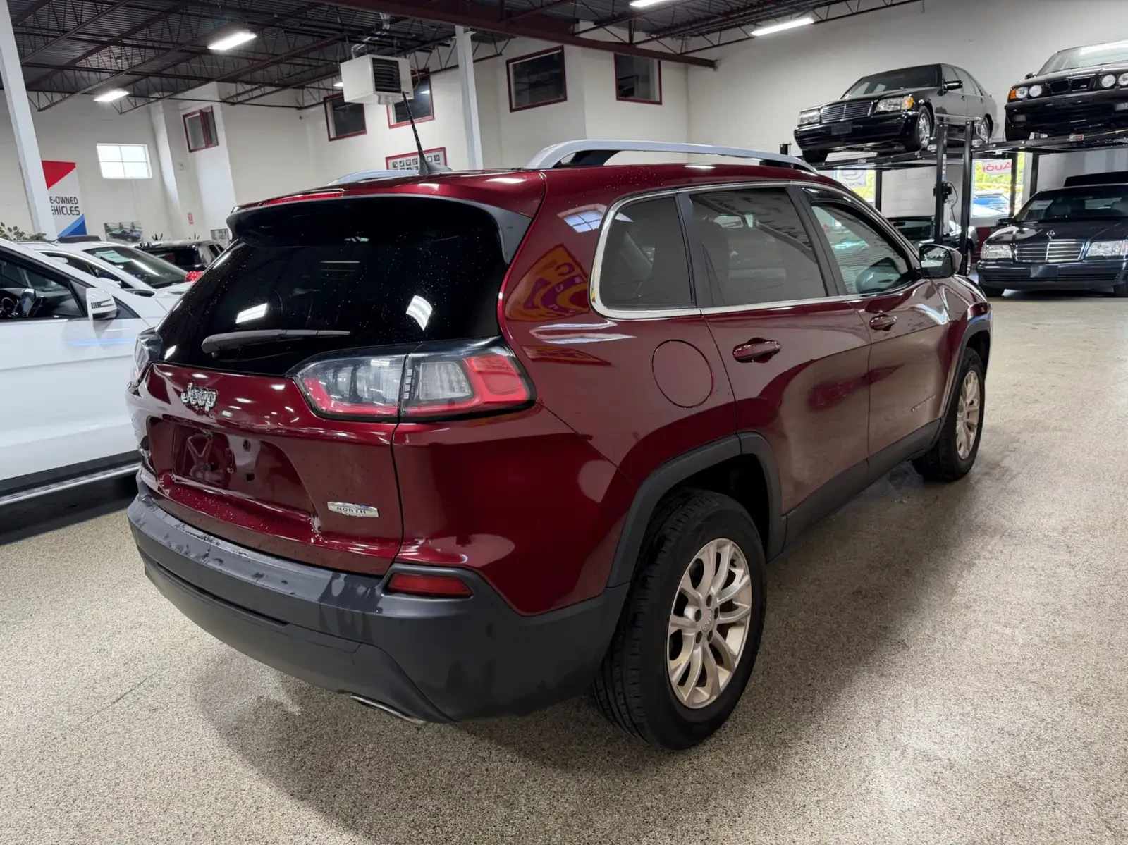 Jeep Grand cherokee * North 4x4 * CARFAX* ОПЦИЯ ЗА ФИНАНСИРАНЕ*  - изображение 5