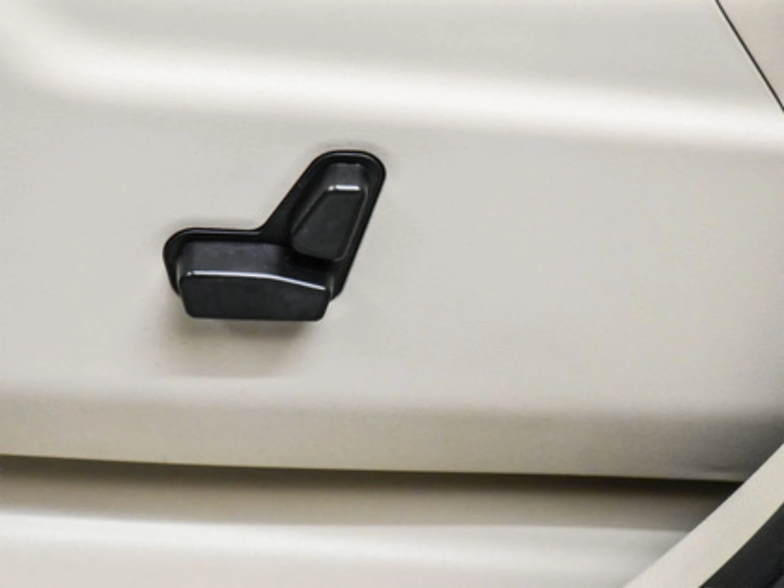 Jeep Grand cherokee 4x4/2016/88400km/Без инциденти/2ри комплект гуми - изображение 9