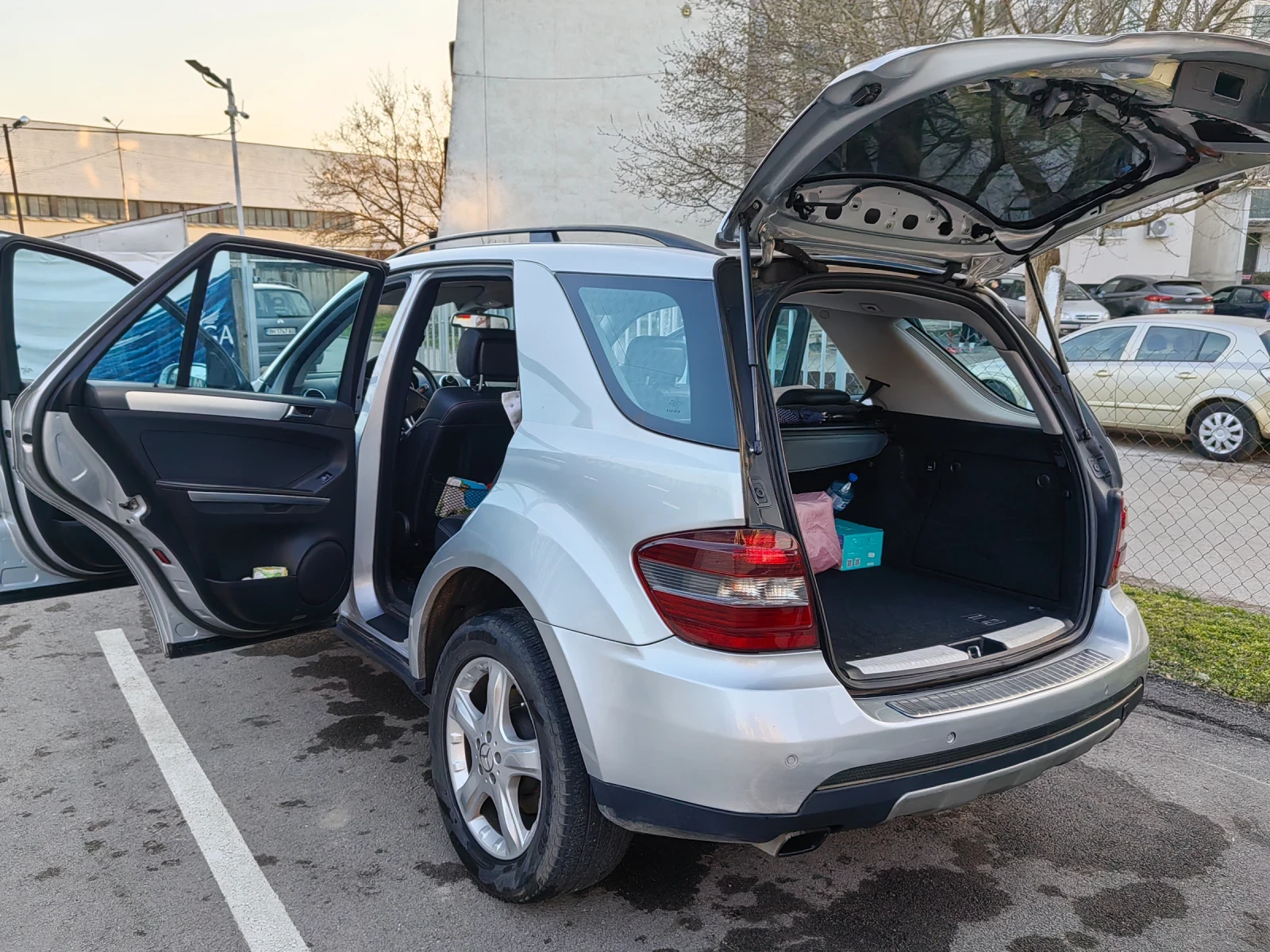 Mercedes-Benz ML 320 CDI, снимка 5 - Автомобили и джипове - 54025525