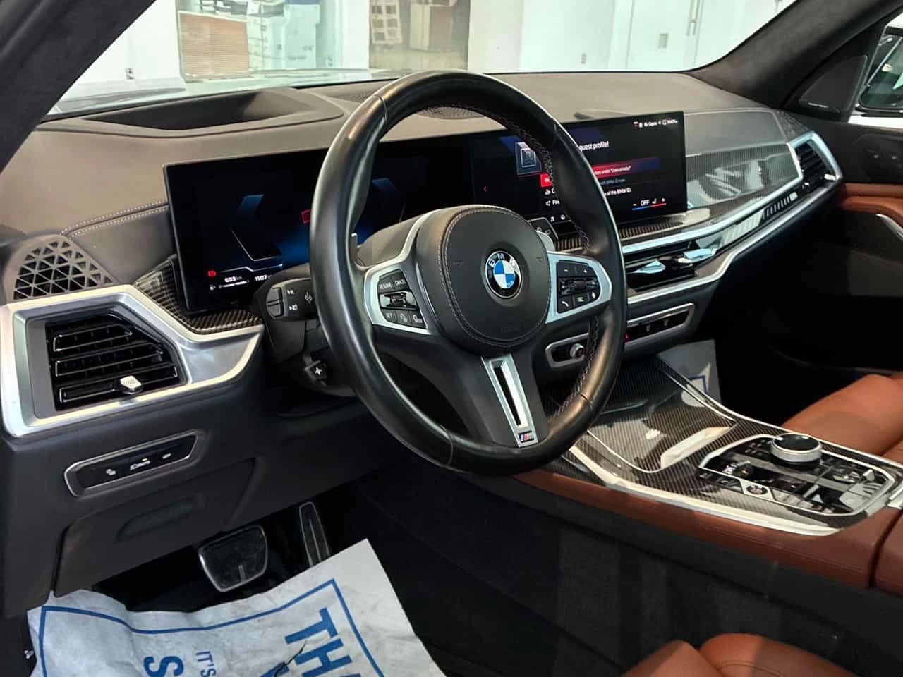 BMW X7 M60i xDrive/HEAD-UP/ПАНОРАМА/ДИСТРОНИК/360, снимка 7 - Автомобили и джипове - 54076802