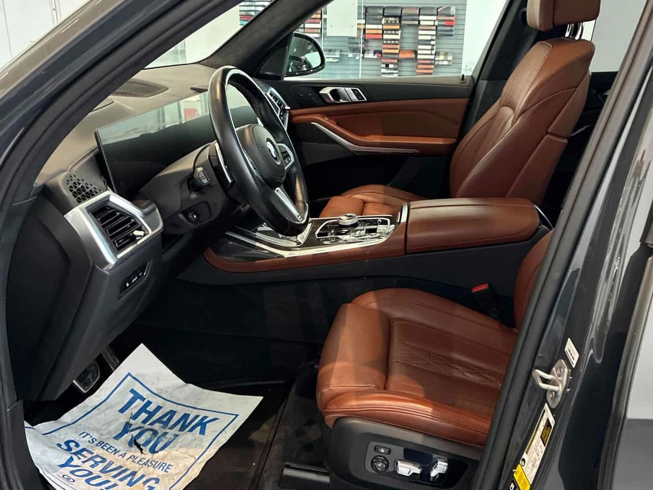 BMW X7 M60i xDrive/HEAD-UP/ПАНОРАМА/ДИСТРОНИК/360, снимка 11 - Автомобили и джипове - 54076802