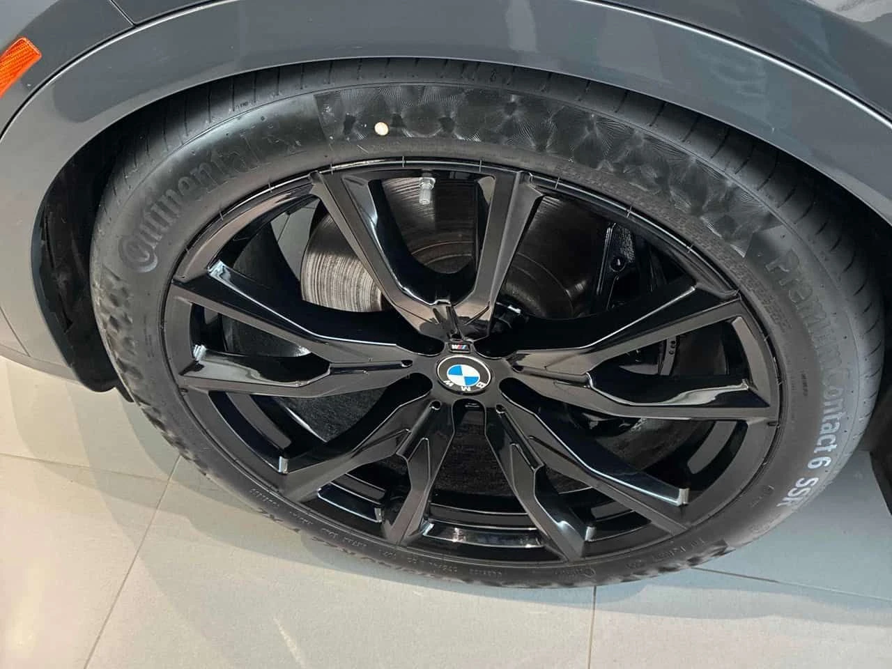 BMW X7 M60i xDrive/HEAD-UP/ПАНОРАМА/ДИСТРОНИК/360, снимка 6 - Автомобили и джипове - 54076802