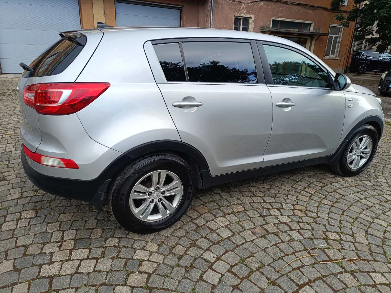 Kia Sportage, снимка 9 - Автомобили и джипове - 55291900