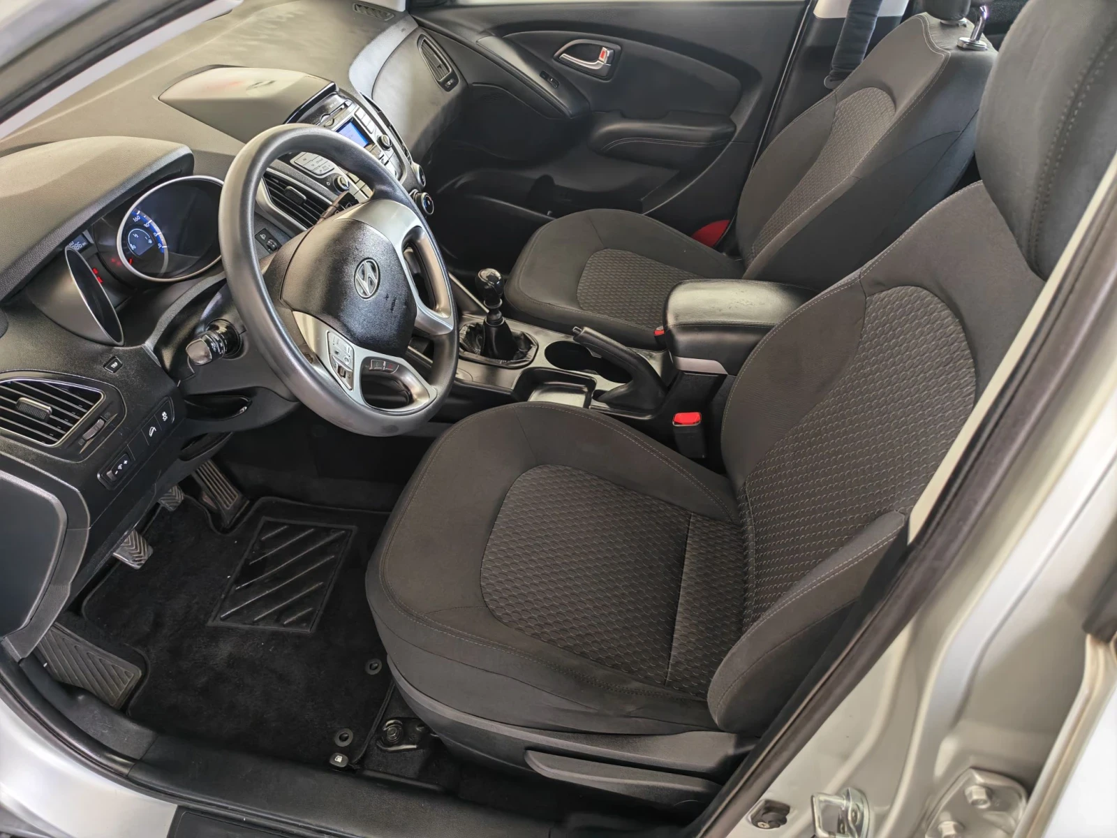 Hyundai IX35 1.6 136��  | Mobile.bg � ����������� 10