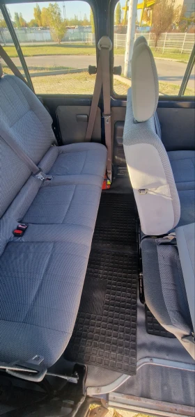 Toyota Hiace, снимка 13