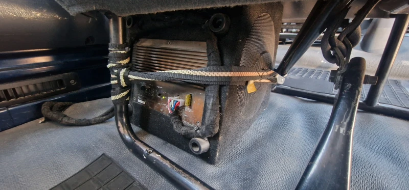 Toyota Hiace, снимка 14 - Бусове и автобуси - 52599147