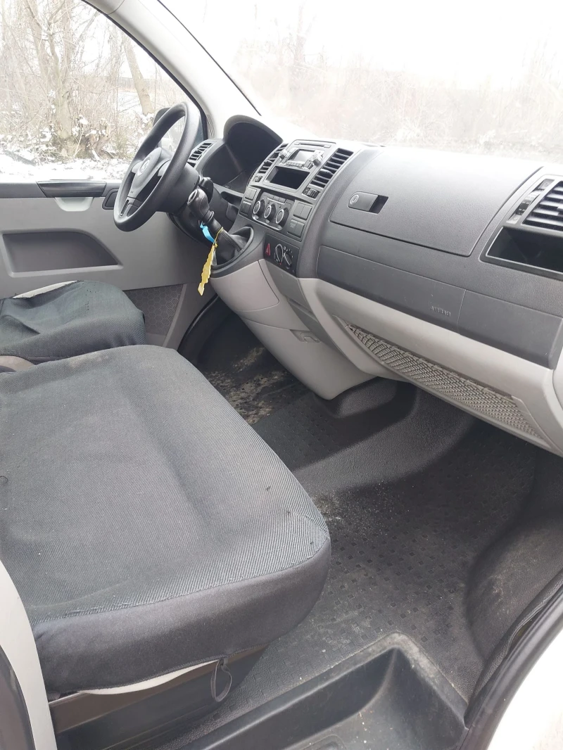 VW T5 2.0 tdi 4x4, снимка 10 - Бусове и автобуси - 53458168