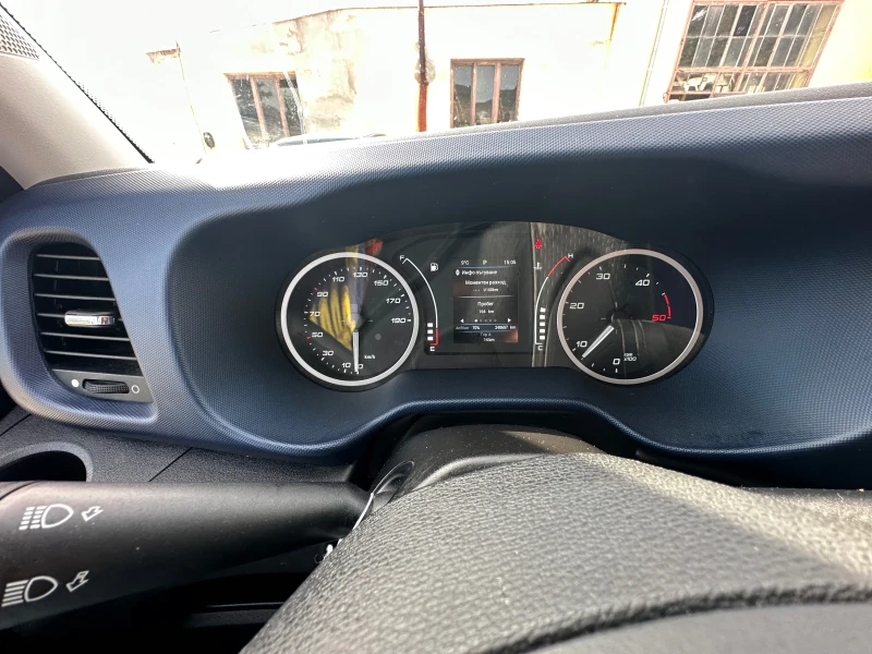 Iveco 35c18 HI MATIC МАКСИ БАЗА ДВОЙНА ГУМА, снимка 8 - Бусове и автобуси - 53538026