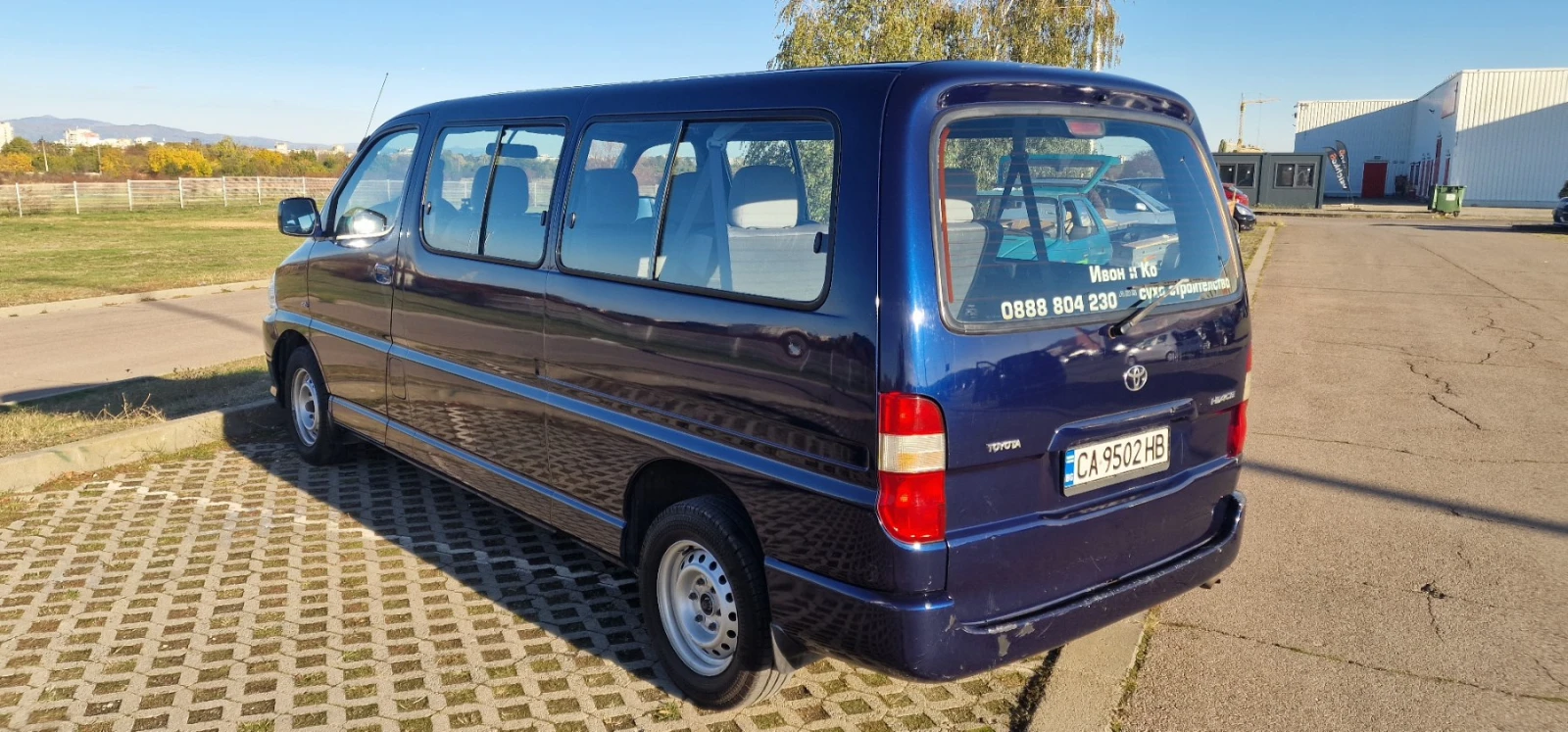 Toyota Hiace  - изображение 5