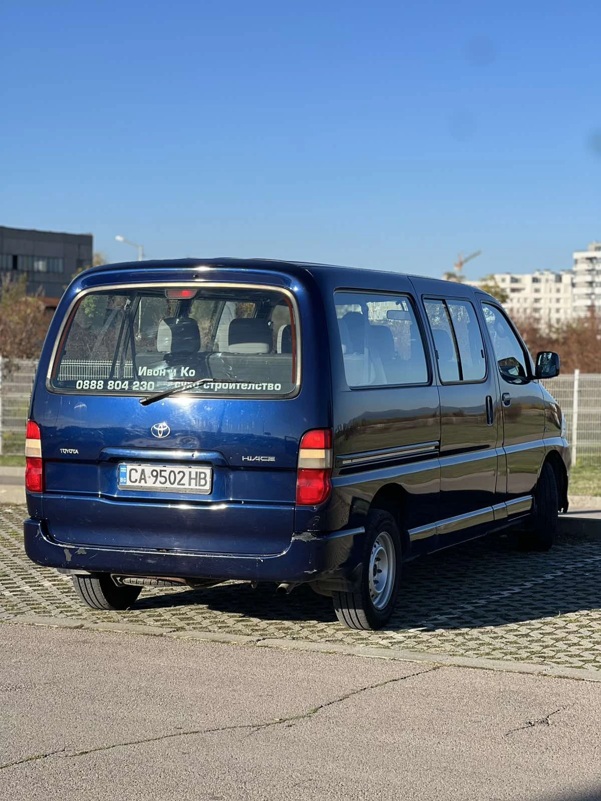 Toyota Hiace  - изображение 4