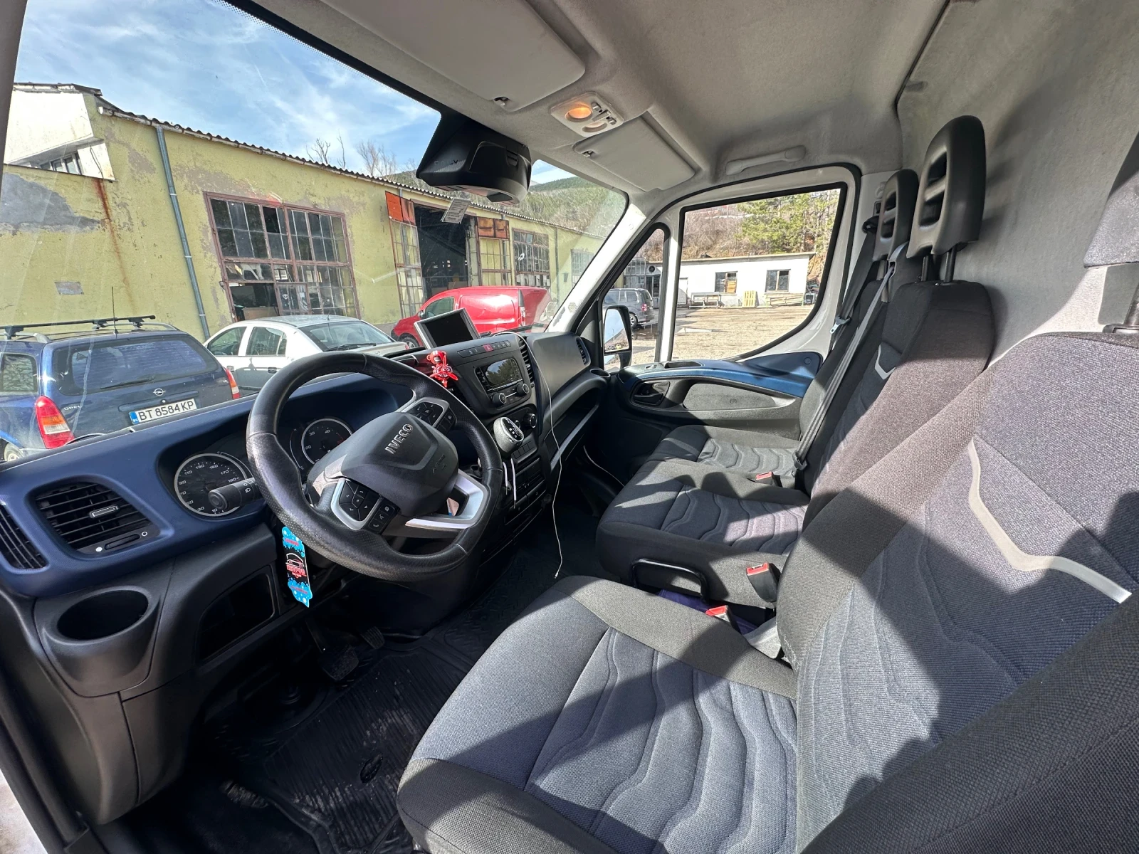 Iveco 35c18 HI MATIC МАКСИ БАЗА ДВОЙНА ГУМА - изображение 7