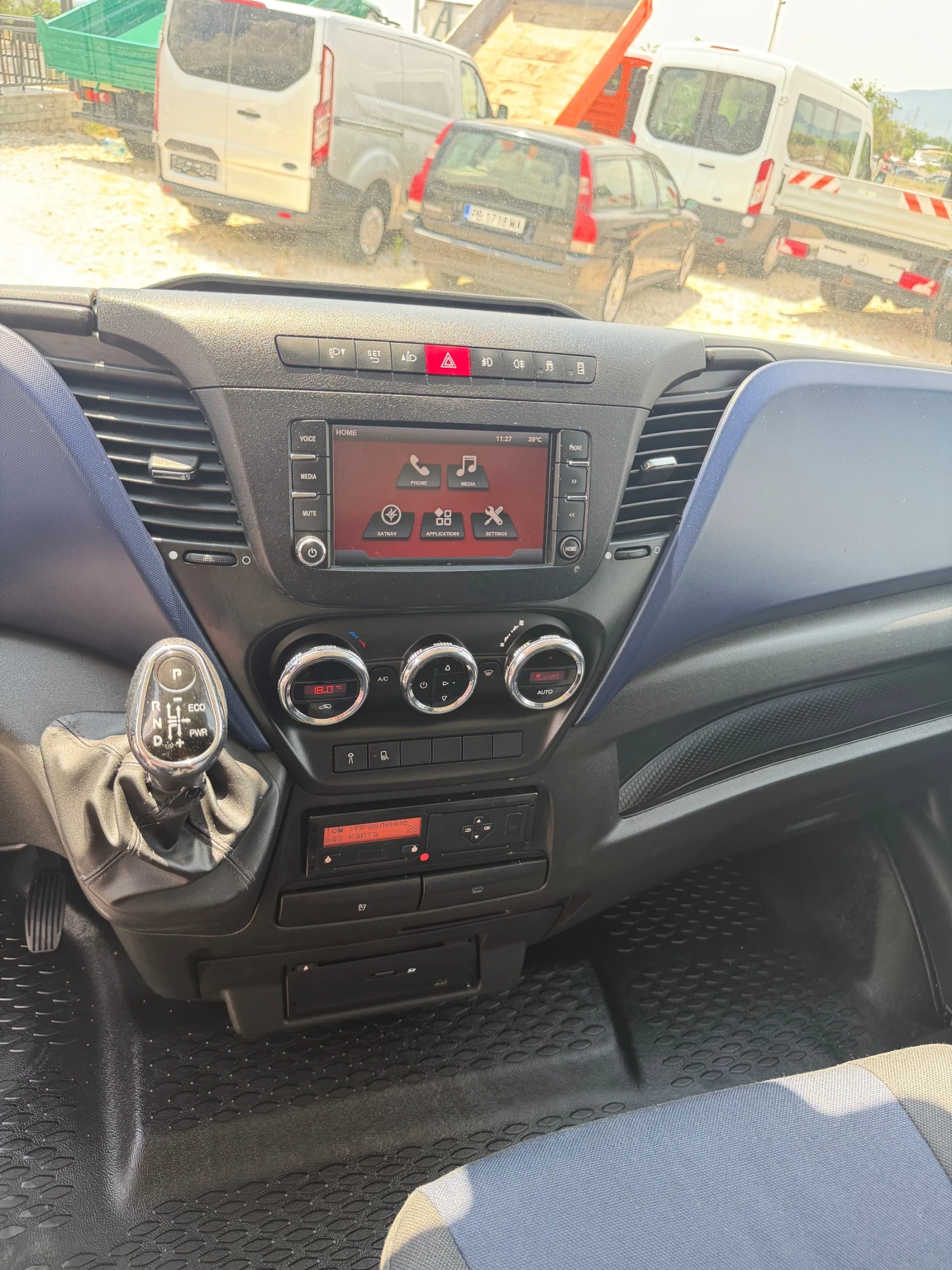 Iveco Daily 3.0D HI-MATIC скоростна кутия, снимка 9 - Бусове и автобуси - 55121118