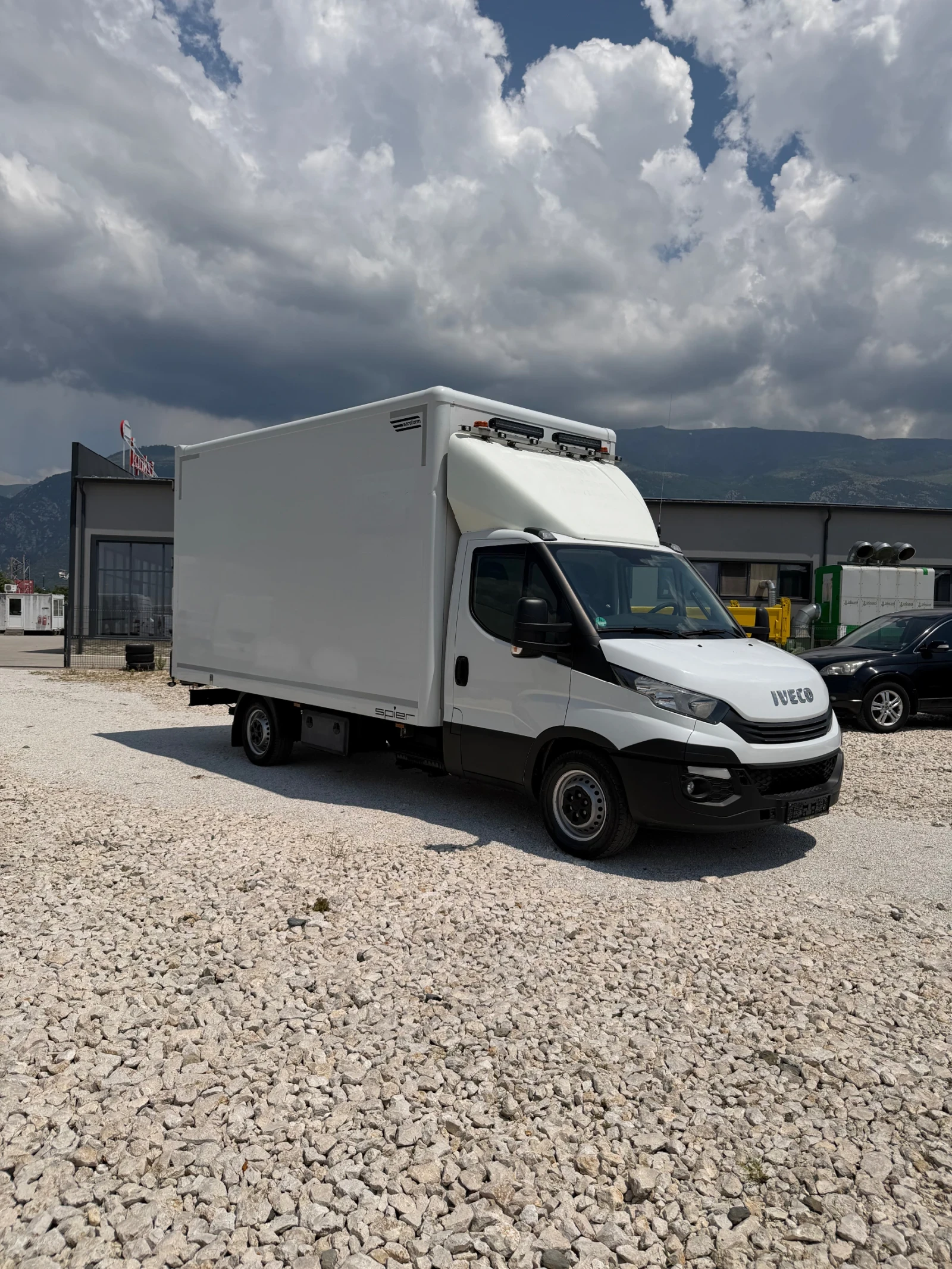 Iveco Daily 3.0D HI-MATIC скоростна кутия, снимка 3 - Бусове и автобуси - 55121118