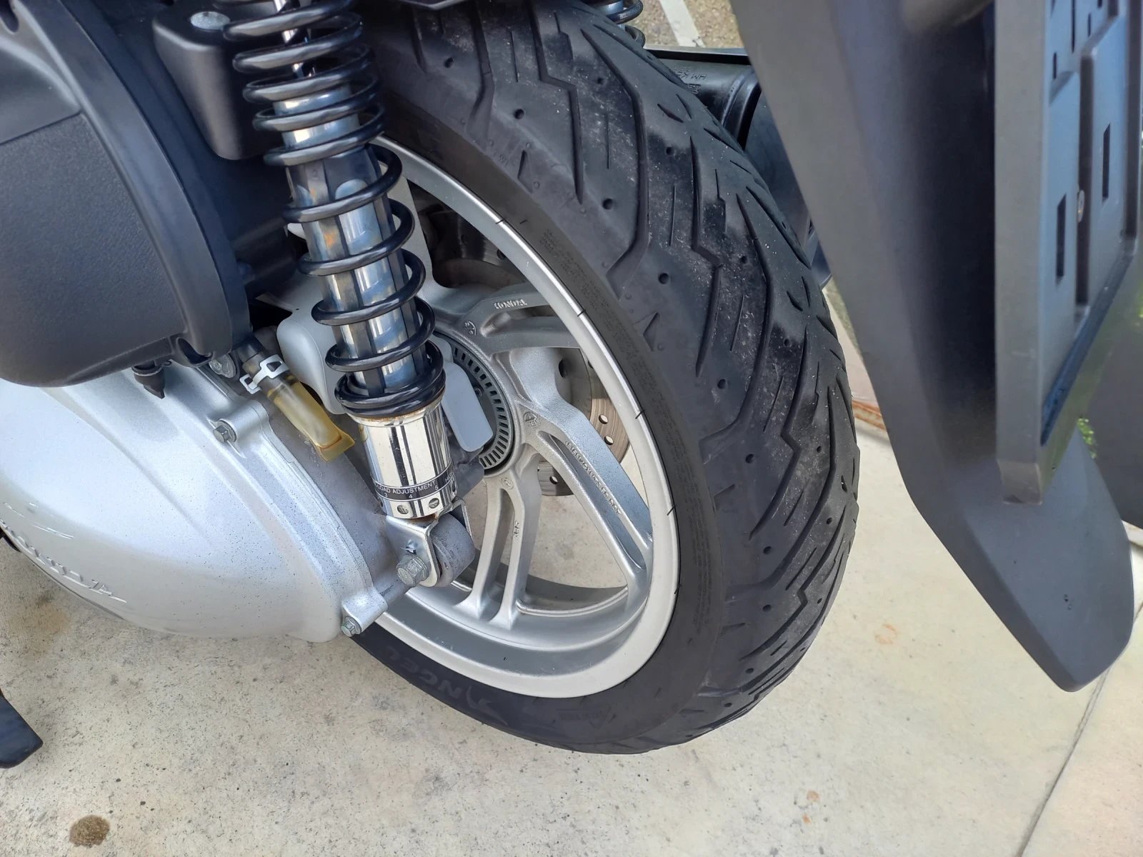 Honda Sh 300 ABS LED  - изображение 6