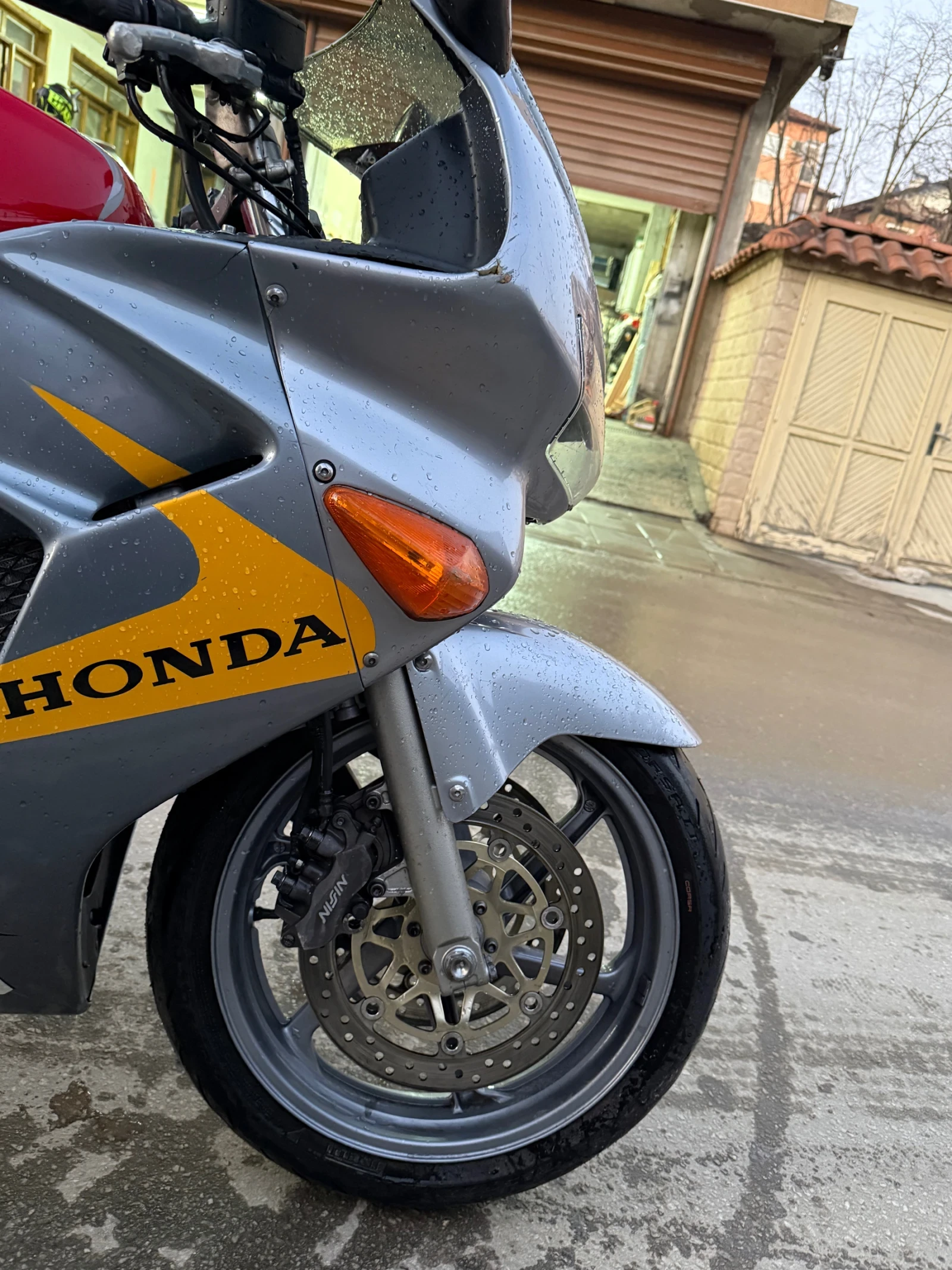 Honda Vfr 800, снимка 2 - Мотоциклети и мототехника - 56075965