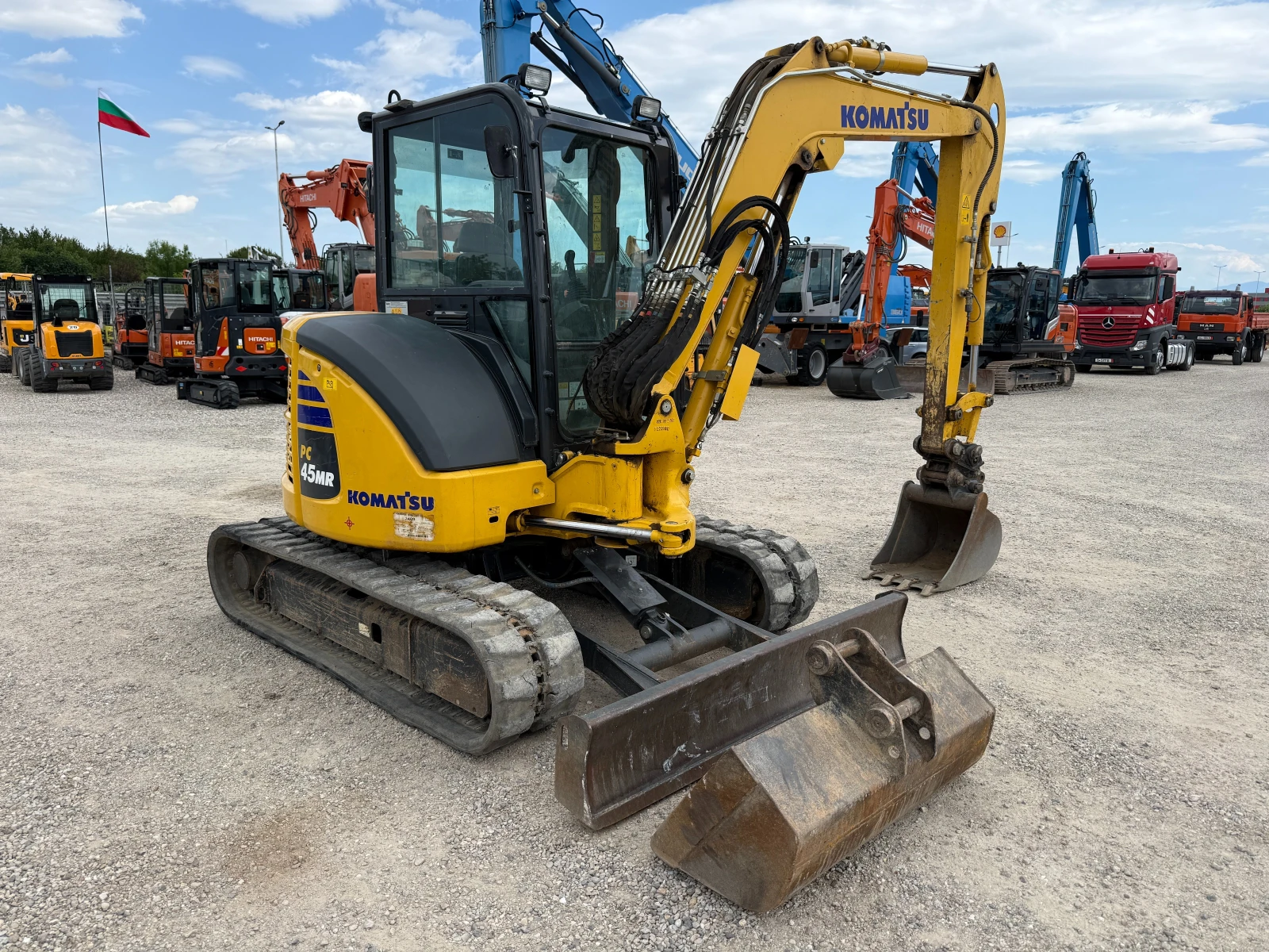 Багер Komatsu PC45 MR-5, снимка 13 - Индустриална техника - 54740206