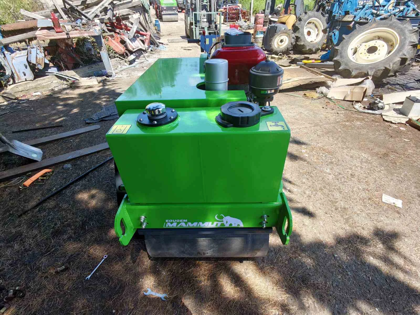Валяк BOMAG МАМУТ ЧИСТО НОВИ, снимка 6 - Индустриална техника - 55009828
