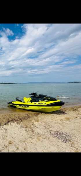     Bombardier Sea Doo RXT 300 RS