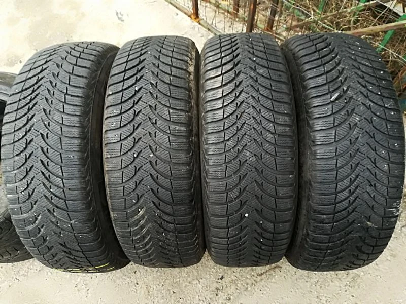 Гуми Зимни 215/65R16, снимка 1 - Гуми и джанти - 23684932