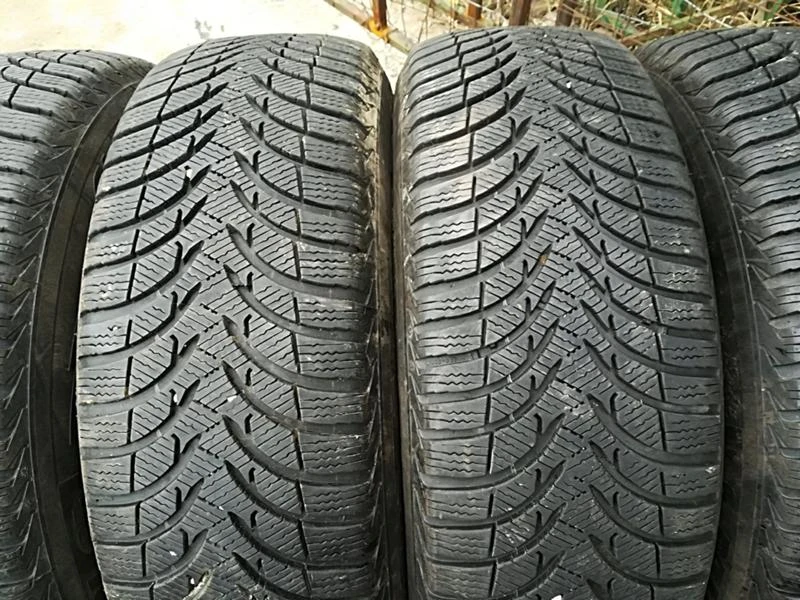 Гуми Зимни 215/65R16, снимка 2 - Гуми и джанти - 23684932