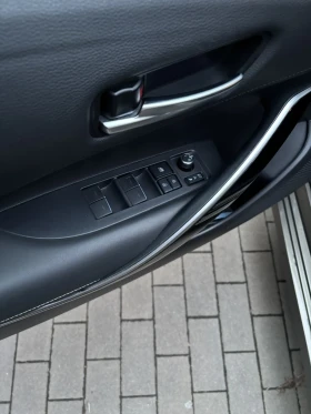 Toyota Corolla 1.6 LUXURY , снимка 6