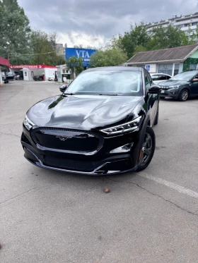 ������ Ford Mustang Mach-E