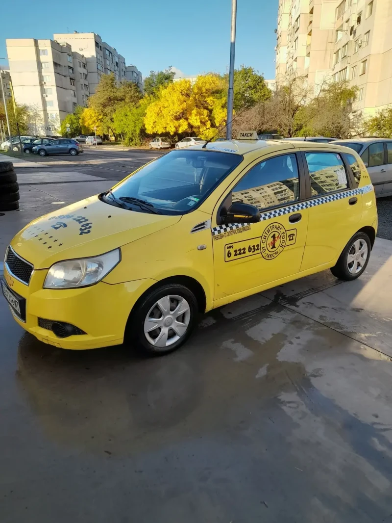 Chevrolet Aveo 1.2, снимка 2 - Автомобили и джипове - 47490277