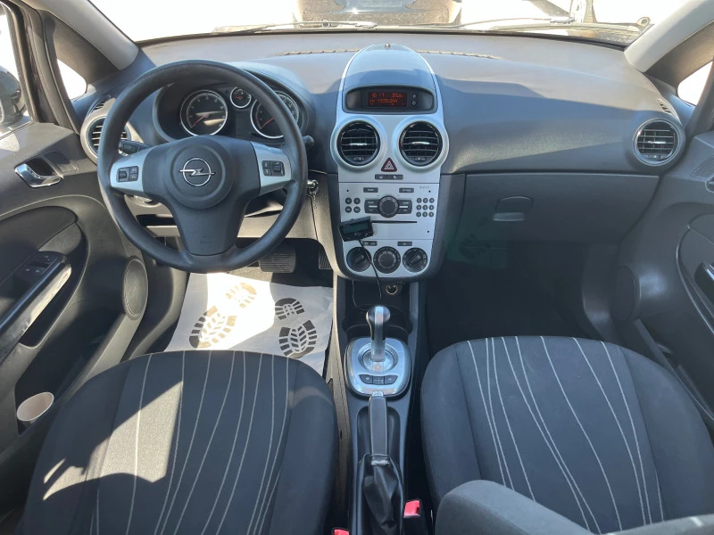 Opel Corsa 1.2 автоматик/климатик, снимка 7 - Автомобили и джипове - 46770699