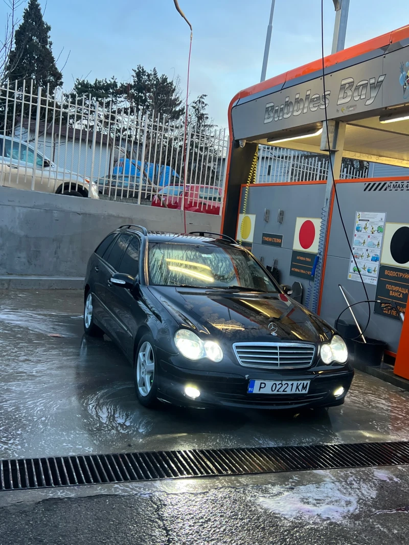 Mercedes-Benz C 220, снимка 1 - Автомобили и джипове - 47186286