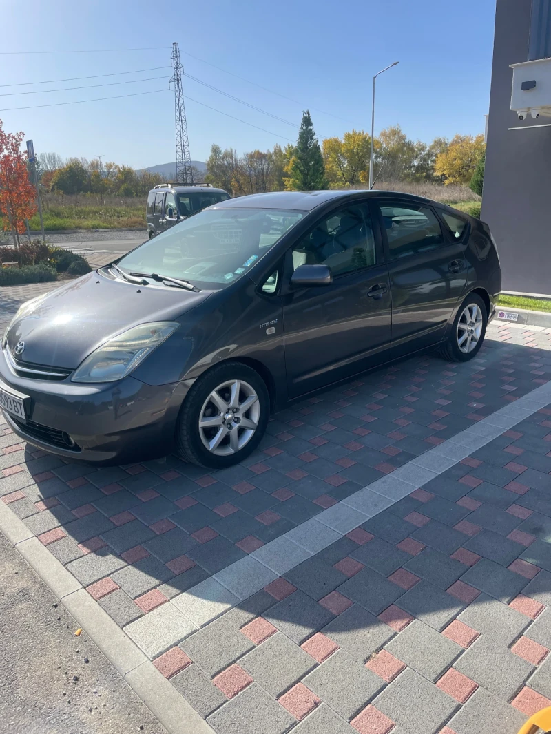 Toyota Prius 1.5, снимка 4 - Автомобили и джипове - 47751828