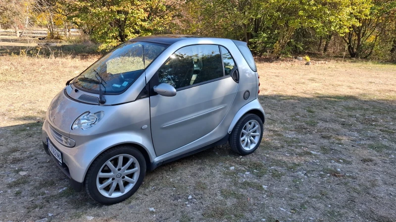 Smart Fortwo 0.7i Passion, снимка 8 - Автомобили и джипове - 47799312