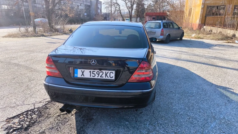 Mercedes-Benz C 320 CDI 7-Gtronic , снимка 4 - Автомобили и джипове - 48326155