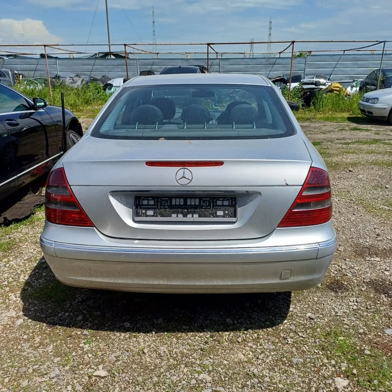 Mercedes-Benz E 220 220cdi 646мотор, снимка 5 - Автомобили и джипове - 53002445