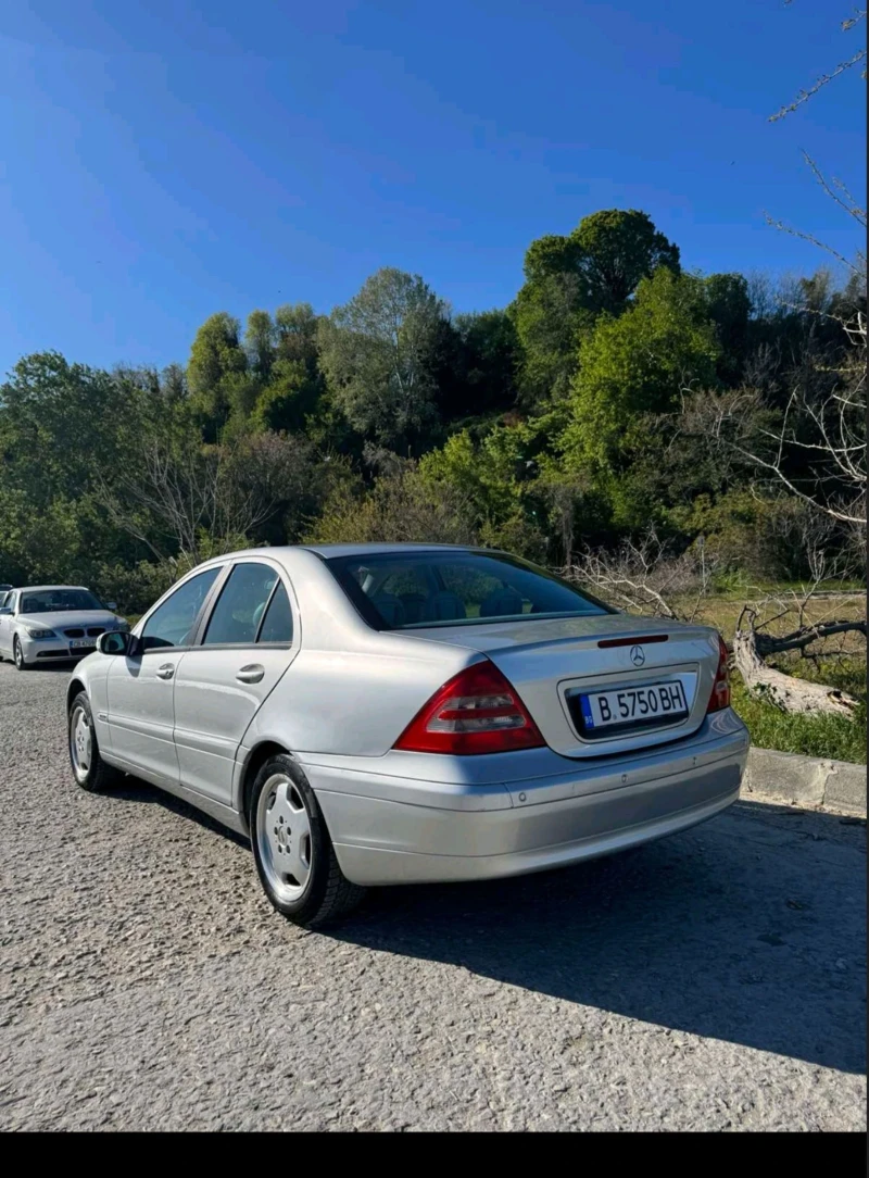 Mercedes-Benz C 240 Газ/Бензин, снимка 5 - Автомобили и джипове - 52455071