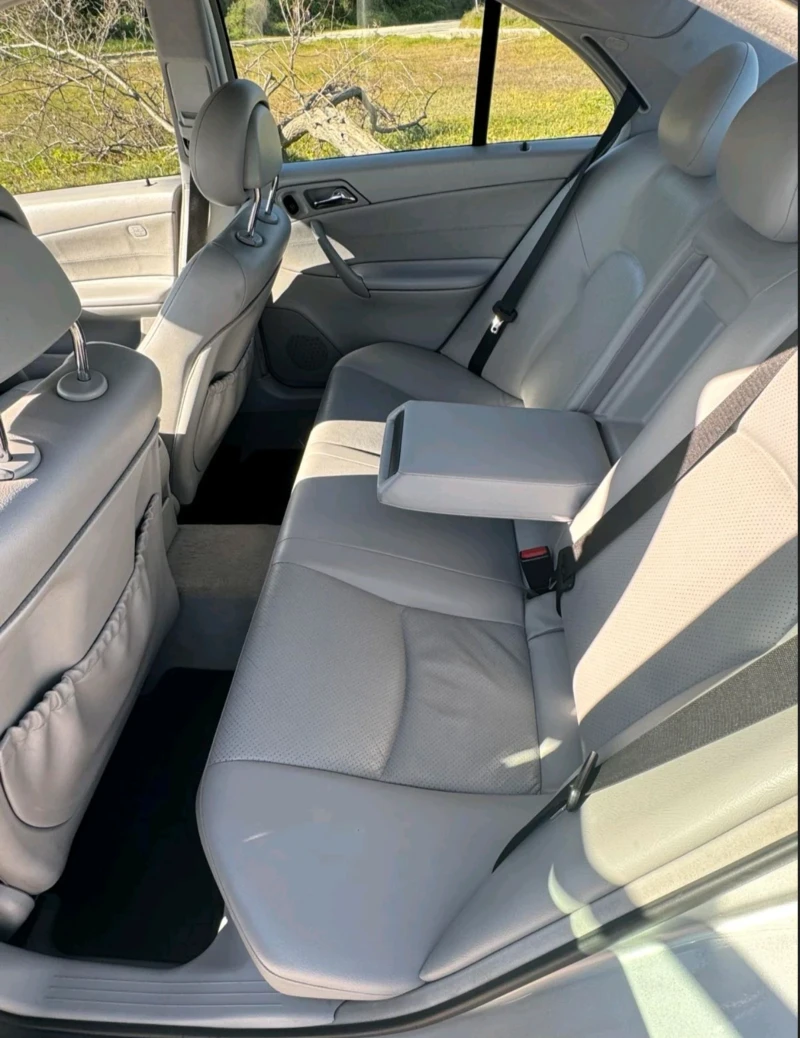 Mercedes-Benz C 240 Газ/Бензин, снимка 9 - Автомобили и джипове - 52455071